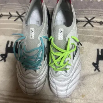 Mizuno 스파이크 슈즈 화이트/블랙 화이트 끈 포함 깔창 있음