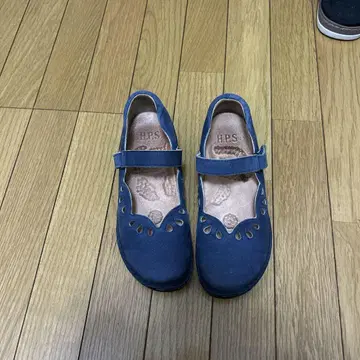 H.P.S. 네이비 플랫슈즈