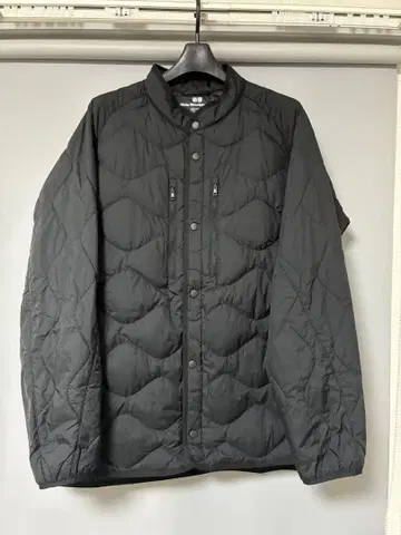 UNIQLO 화이트 마운티니어링 울트라 라이트 다운