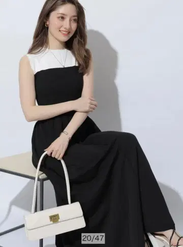 [ 새상품급 ] 아푸와이저 리셰 홀 가먼트 뷔스티에 절개 원피스