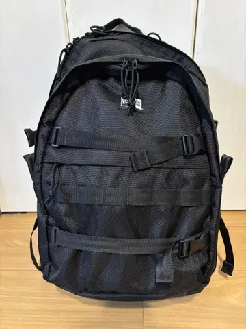 [미사용 새상품] NEW ERA 뉴에라 백팩 대용량 35L 블랙