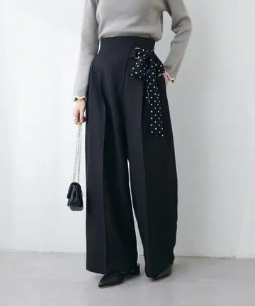 [ natural couture ] 허리 리본 턱 팬츠
