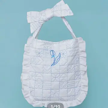 HOW TO VENUS 퀼트 타일 토트백