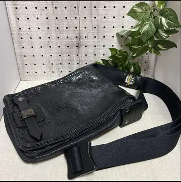 마리오넷존슨 숄더백 블랙 가죽