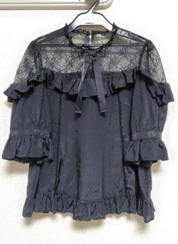 Lacy Frill 반팔 블라우스 (블랙) AngelicPretty