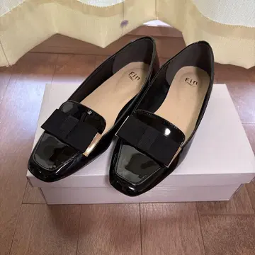 Fin 리본 로퍼 24.0cm