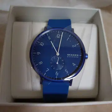 미사용 새상품 SKAGEN 아날로그 실리콘 워치 블루