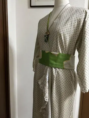순수 실크 십자가 모양  (십자가 무늬) 원피스/그린 새시 벨트 포함