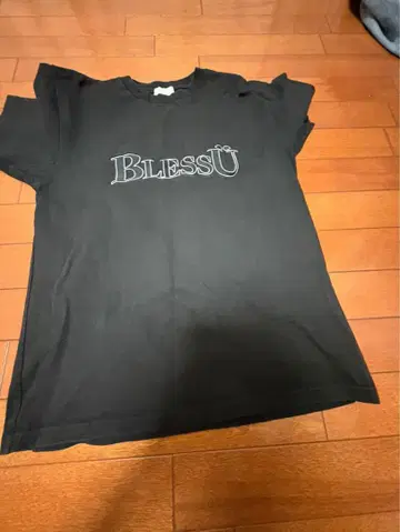 BlessU 블랙 T셔츠