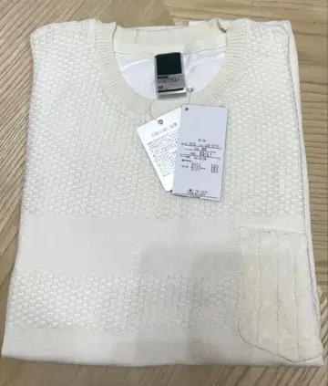 화이트 니트 반팔 상의