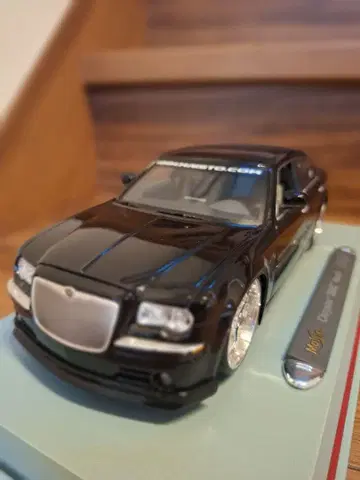 1/18 크라이슬러 300C