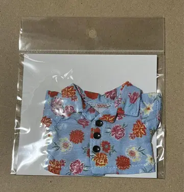 우타프리 미니 오픈 카라 셔츠 카뮈