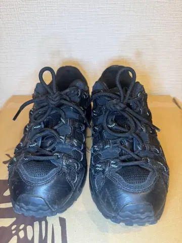 PUMA 블랙 스니커즈