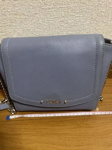 FURLA 라이트 블루 숄더백