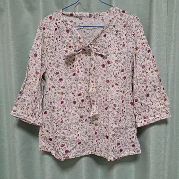 호비라호비레 블라우스 꽃무늬