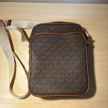 새상품급 MICHAEL KORS 마이클코어스 숄더백