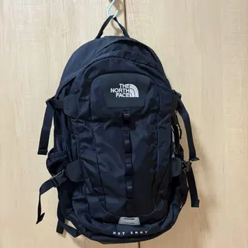 THE NORTH FACE HOT SHOT 블랙 백팩