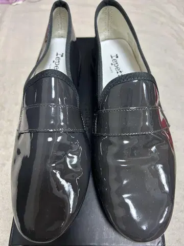 [ 미사용 새상품 밑창 보강 ] 레페토 로퍼 에나멜 37.5 그레이