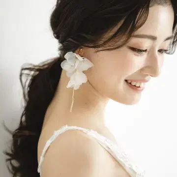 BRIDE ME [ FP-101 ] 브라이덜 귀걸이 꽃 모티브 귀걸이