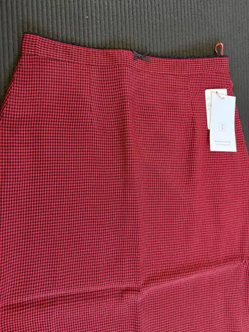 빨간색 체크 무늬 타이트 스커트 M 사이즈