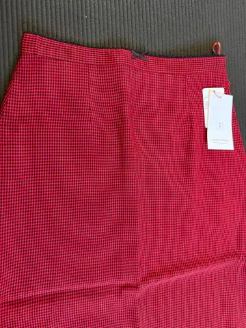 빨간색 체크 무늬 타이트 스커트 M 사이즈