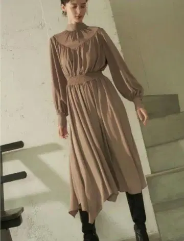 L'Or Back-tie Shirring Dress