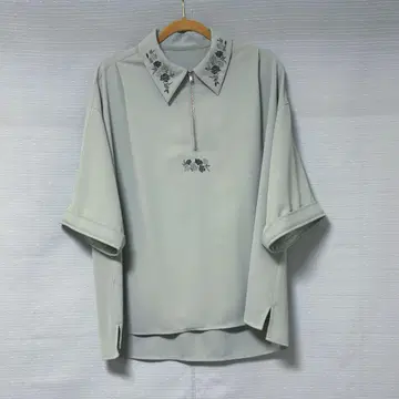 HARE DABO 하프 지퍼 자수 셔츠 프리 사이즈