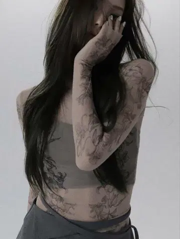 melt the lady lily tattoo tops 멜트 더 레이디