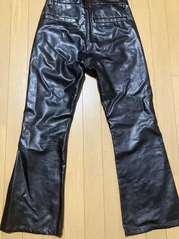 adoor plain 인조 가죽 플레어 팬츠