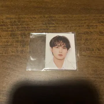 INI 오자키 타쿠미 캡슐 토이 ID 사진