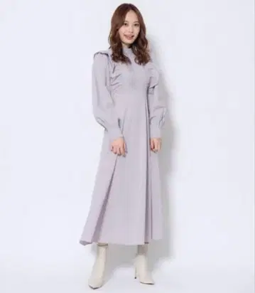 And Couture 프론트 턱 프릴 원피스