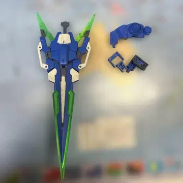 HG 건담 프라모델 풀 세이버