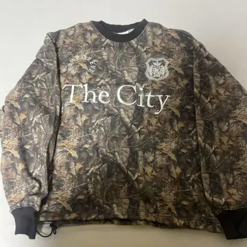 카모 패턴 트레이닝복 The City