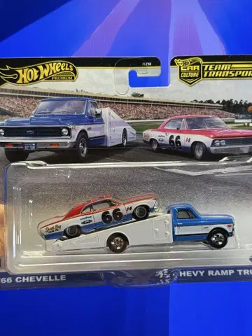 Hot Wheels 1966 Chevelle & Chevy Truck