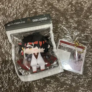 NIJISANJI en 복스 아쿠마 굿즈 세트