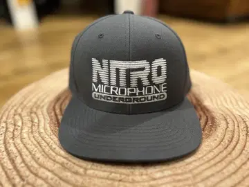NITRO MICROPHONE UNDERGROUND 캡 그레이