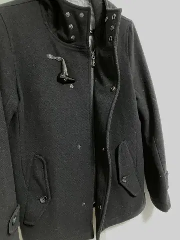 블랙 후드 부착 더플 코트