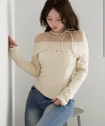 ANDMARY AM1484 Mary logo choker tops