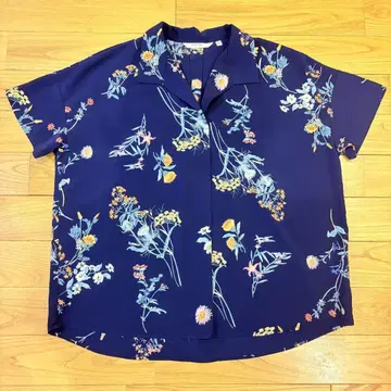 MAJONIE 네이비 꽃무늬 반팔 셔츠 XL