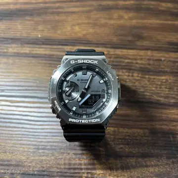 CASIO G-SHOCK GM-2100-1AJF 상자 없음