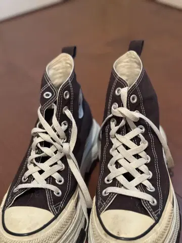 CONVERSE ALL STAR 블랙 하이컷 통굽 스니커즈