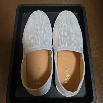화이트 메쉬 슬립온