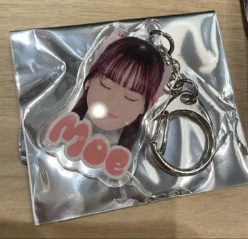 쿠로사키 모에 페이스 아크릴 키링