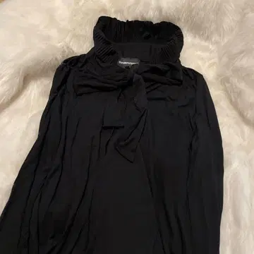 EMPORIO ARMANI 아르마니 리본 블랙 긴팔 상의 40