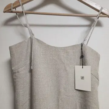 Eaphi EMBROIDERY LINEN LIKE ONEPIECE 새상품
