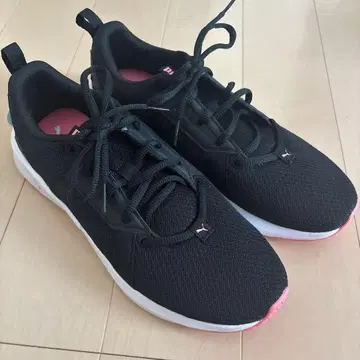 새상품 여성용 PUMA 푸마 스타일리시 스니커즈 신발 25.0cm