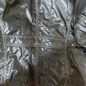 다크 브라운 나일론 자켓