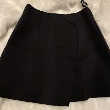 Armani Exchange 아르마니 블랙 플레어 스커트 사이즈 2