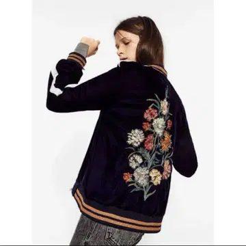 ZARA 벨로아 자수 꽃무늬 스카잔