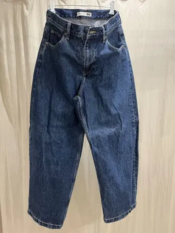 UNIQLO x JWA 와이드 핏 청바지 (2024년 모델)